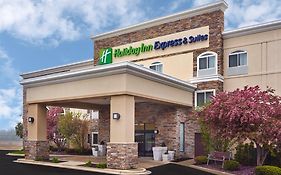 Holiday Inn Express & Suites Chicago-Libertyville By Ihg